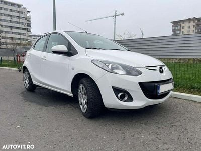 Second-hand Mazda 2 84 CP (61 kW) 2012 Culoarealb Hatchback