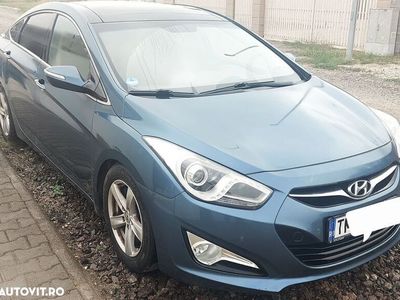 second-hand Hyundai i40 2012 · 174 000 km · 1 685 cm3 · Diesel