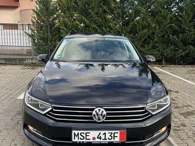 Culoarenegru Utilizat 2015 VW Passat Comfortline Break | 8.990 EUR (Preț bun)