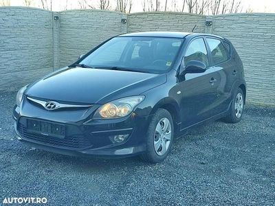 Culoarenegru Second-hand 2012 Hyundai i30 | 3.999 EUR (Preț bun)