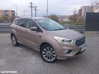 Culoarebej Utilizat 2017 Ford Kuga Vignale SUV | 12.599 EUR (Preț OK)