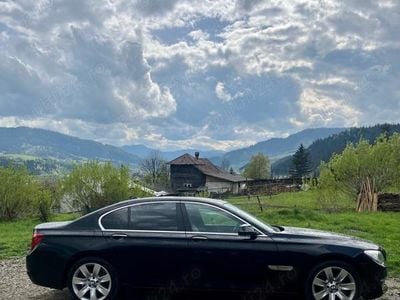 BMW 730