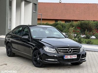 Second-hand Mercedes C180 Avantgarde 156 CP (114 kW) 2012 Negru Berlinǎ