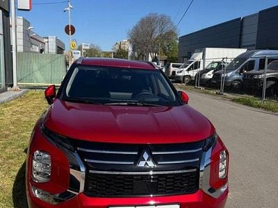 Nouă Mitsubishi Outlander P-HEV 302 CP (222 kW) 2025 Rosu SUV