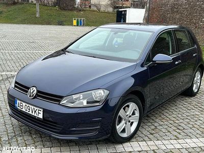 Culoarealbastru Utilizat 2014 VW Golf VII LOUNGE Hatchback | 12.200 EUR (Preț OK)