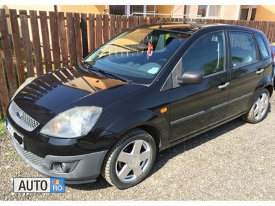 Second-hand Ford Fiesta 90 CP (66 kW) 2007 Negru Hatchback