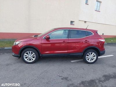 Second-hand Nissan Qashqai Tekna 130 CP (95 kW) 2014 Culoarerosu SUV