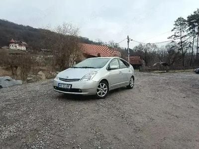 Second-hand Toyota Prius 110 CP (80 kW) 2005 Hatchback