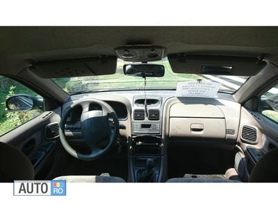 Second-hand Renault Laguna 120 CP (88 kW) 1999 Verde Hatchback