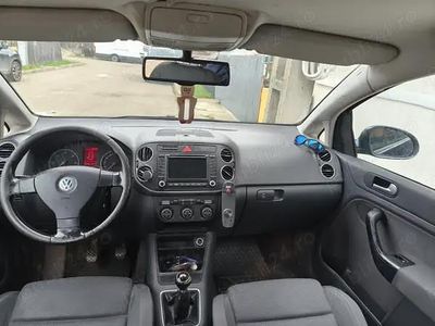 Utilizat 2006 VW Golf V Hatchback | 3.000 EUR (Puțin scump)