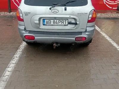 Second-hand Hyundai Santa Fe 138 CP (101 kW) 2005 Argintiu SUV