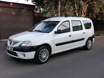 Alb Utilizat 2008 Dacia Logan Berlinǎ | 2.750 EUR (Preț OK)