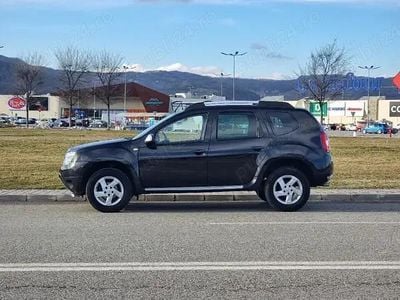 Second-hand Dacia Duster 105 CP (77 kW) 2012 Negru SUV
