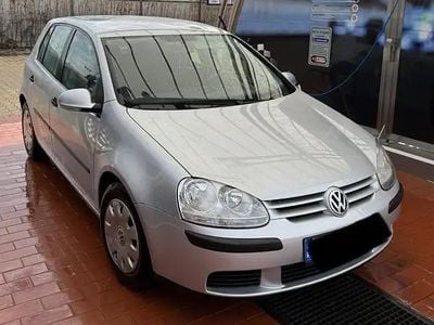 Second-hand VW Golf IV 90 CP (66 kW) 2006 Argintiu Hatchback