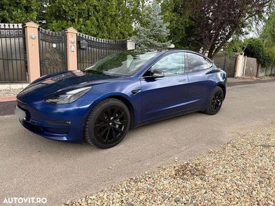 Culoarealbastru Utilizat 2022 Tesla Model 3 Berlinǎ | 28.000 EUR (Super Preț)