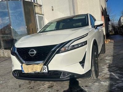 Second-hand Nissan Qashqai N-Connecta 156 CP (114 kW) 2024 Culoarealb SUV