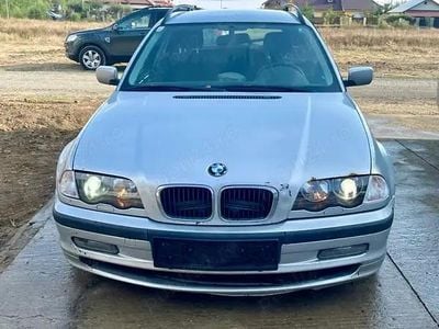 Argintiu Second-hand 2001 BMW 320 Break | 1.000 EUR (Preț bun)