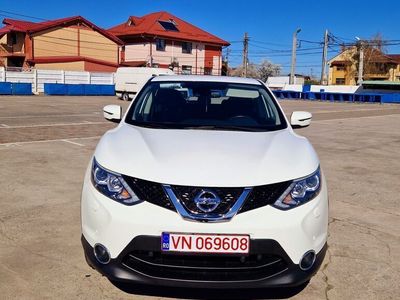 second-hand Nissan Qashqai 1.5 dCi ACENTA