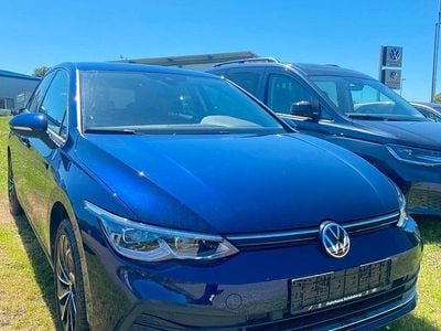 Utilizat 2022 VW Golf VIII Active | 25.211 EUR (Preț bun)