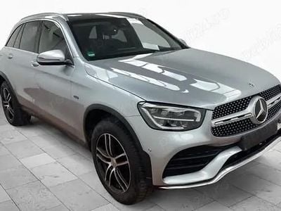 Argintiu Utilizat 2020 Mercedes GLC300e AMG line SUV | 25.900 EUR (Preț OK)