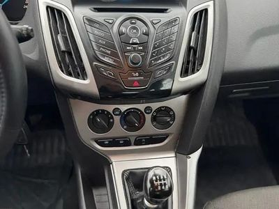 Utilizat 2012 Ford Focus Hatchback | 2.999 EUR