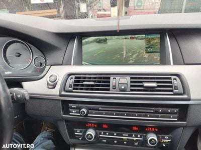 Second-hand BMW 520 Sport Line 184 CP (135 kW) 2014 Culoaregri Berlinǎ