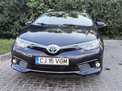 Toyota Auris Hybrid