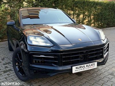 Culoarenegru Utilizat 2024 Porsche Cayenne Black Edition SUV | 88.330 EUR