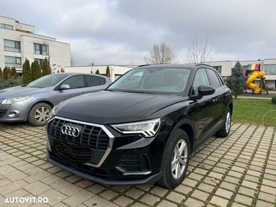 second-hand Audi Q3 2.0 40 TFSI S tronic quattro Advanced