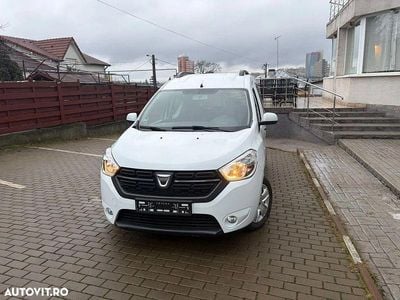 Second-hand Dacia Dokker Lauréate 90 CP (66 kW) 2017 Culoarealb Monovolum