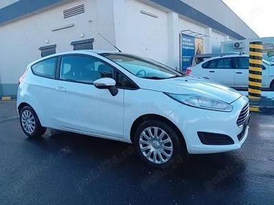 Second-hand Ford Fiesta Celebration 60 CP (44 kW) 2017 Alb Hatchback