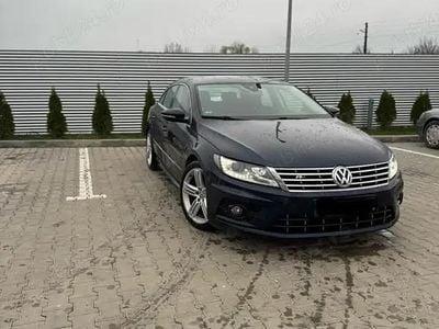 Second-hand VW Passat R-line 184 CP (135 kW) 2015 Berlinǎ