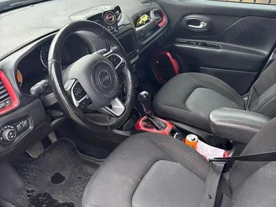 Second-hand Jeep Renegade Trailhawk 170 CP (125 kW) 2016 Albastru SUV