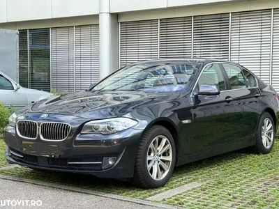 Second-hand BMW 520 Luxury Line 184 CP (135 kW) 2012 Culoaregri Berlinǎ