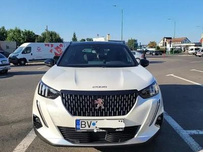 Utilizat 2022 Peugeot 2008 GT-line SUV | 21.000 EUR (Scump)