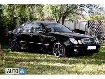 second-hand Mercedes E220 