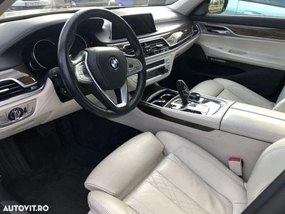 BMW 730