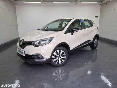 Culoaremaro Utilizat 2019 Renault Captur Life SUV | 11.900 EUR (Preț OK)