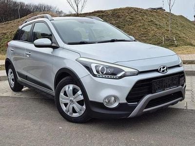 Second-hand Hyundai i20 Active 100 CP (73 kW) 2017 Argintiu Hatchback