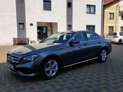 Mercedes E220