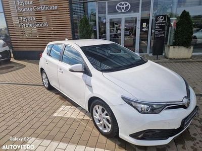 Toyota Auris Hybrid