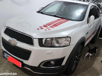 Second-hand Chevrolet Captiva LTZ 184 CP (135 kW) 2013 Culoarealb SUV
