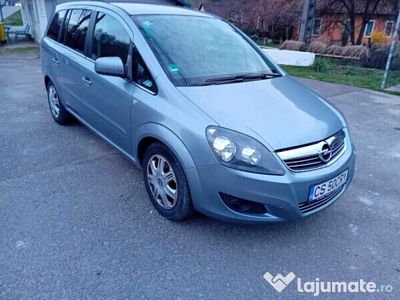 second-hand Opel Zafira 1,7 dizel fabricatie 2012 singuru propietar de noua EURO5