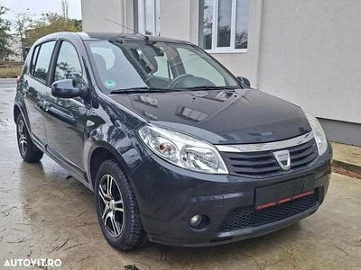 Second-hand Dacia Sandero 75 CP (55 kW) 2009 Culoaregri