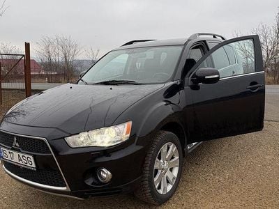 Culoarenegru Second-hand 2012 Mitsubishi Outlander Motion SUV | 6.200 EUR (Preț OK)