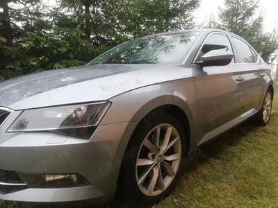 Gri Second-hand 2015 Skoda Superb Berlinǎ | 7.200 EUR (Super Preț)