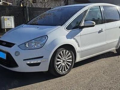Alb Utilizat 2013 Ford S-MAX S Monovolum | 6.000 EUR (Preț OK)