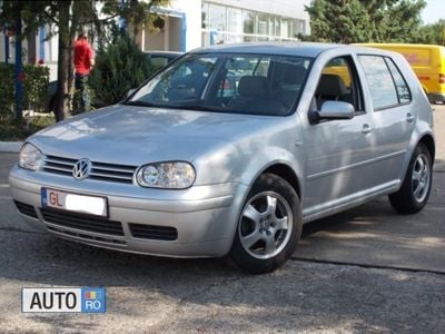 Second-hand VW Golf IV 105 CP (77 kW) 2002 Gri Hatchback
