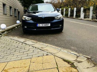 Second-hand BMW 318 Performance 143 CP (105 kW) 2014 Culoarealbastru Berlinǎ