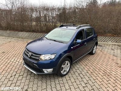 Second-hand Dacia Sandero Stepway 90 CP (66 kW) 2016 Culoarealbastru